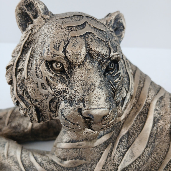 Tiger Resting Sculpture Silver Tone Wild Animal Art Statue Lying Big Cat Decor - Picture 6 of 11